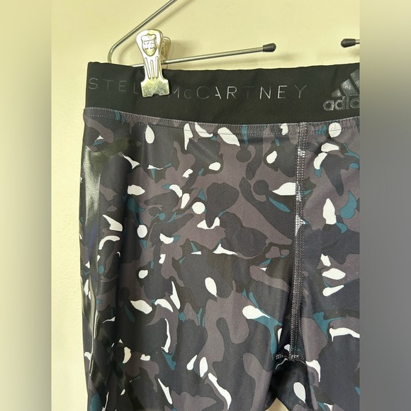 💥⭐️❤️HOST PICK❤️⭐️💥 Stella McCartney x Adidas camo print/mesh leggings - Picture 6 of 12